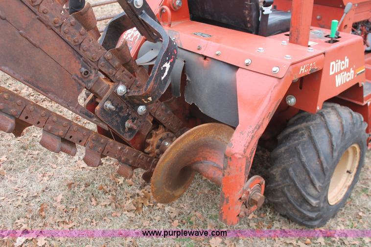 image for item H5994 2003 Ditch Witch 3700 trencher