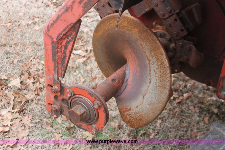 image for item H5994 2003 Ditch Witch 3700 trencher