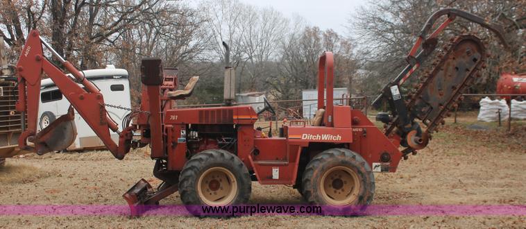 image for item H5995 1999 Ditch Witch 7610 trencher