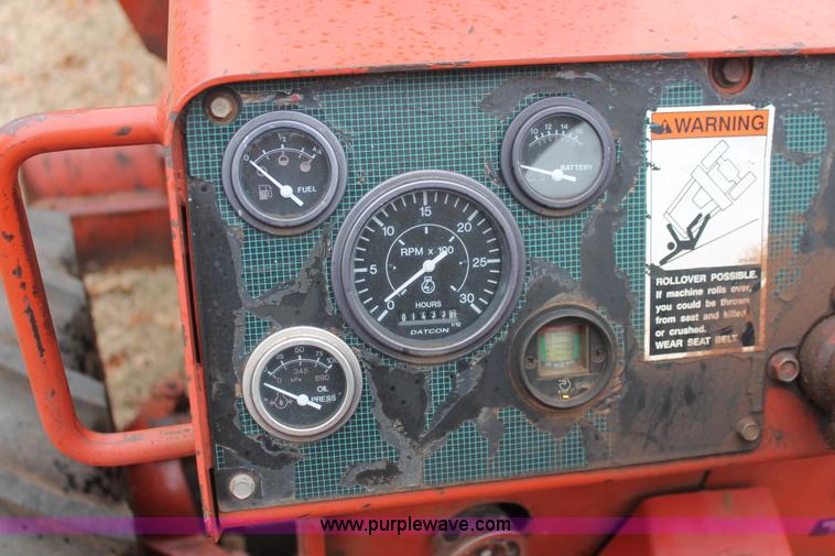 image for item H5995 1999 Ditch Witch 7610 trencher