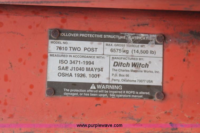 image for item H5995 1999 Ditch Witch 7610 trencher