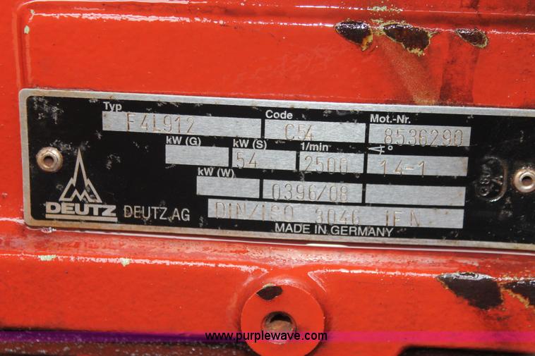 image for item H5995 1999 Ditch Witch 7610 trencher