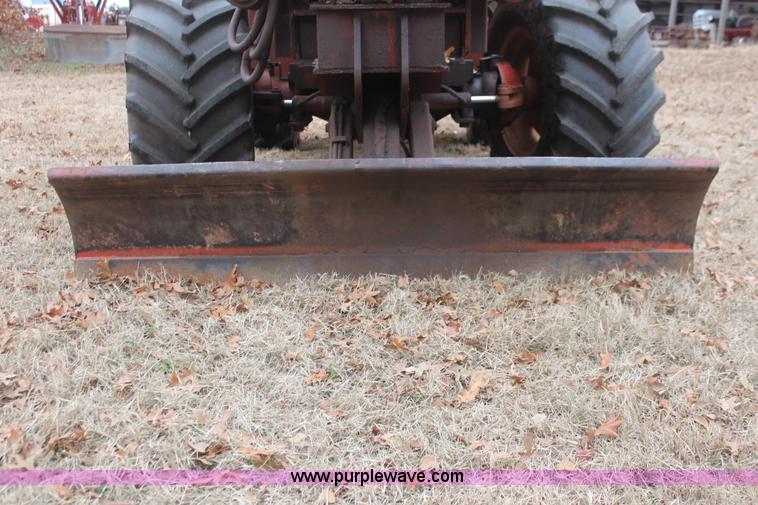 image for item H5995 1999 Ditch Witch 7610 trencher