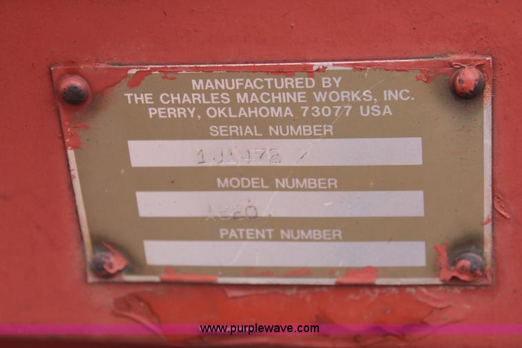 image for item H5995 1999 Ditch Witch 7610 trencher