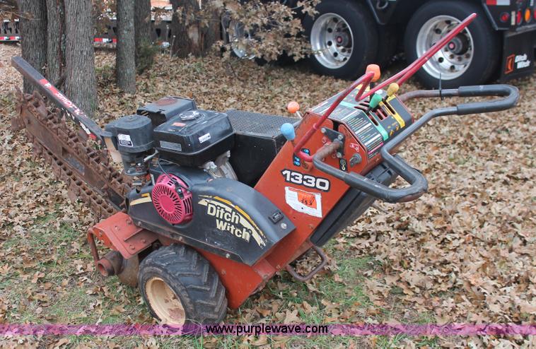 image for item H5996 2003 Ditch Witch 1330H walk-behind compact trencher