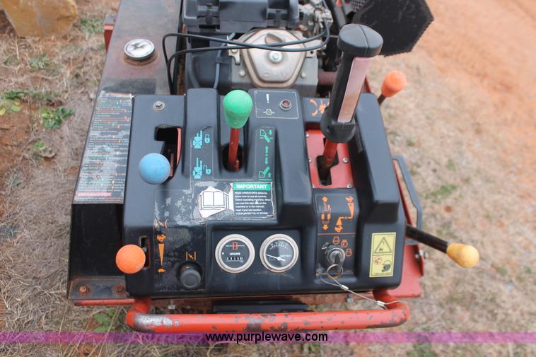 image for item H5999 2004 Ditch Witch 1820 trencher