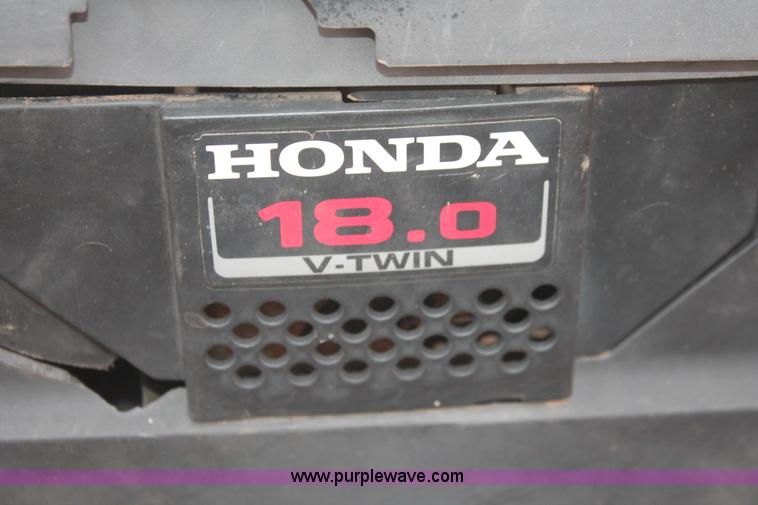 image for item H5999 2004 Ditch Witch 1820 trencher