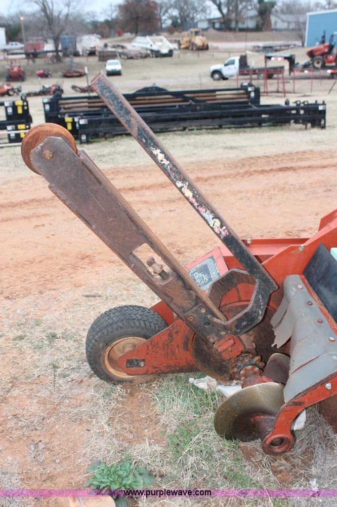 image for item H5999 2004 Ditch Witch 1820 trencher