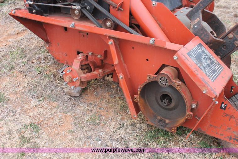 image for item H5999 2004 Ditch Witch 1820 trencher