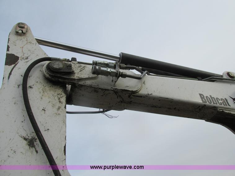 image for item H7638 2002 Bobcat 341D compact excavator