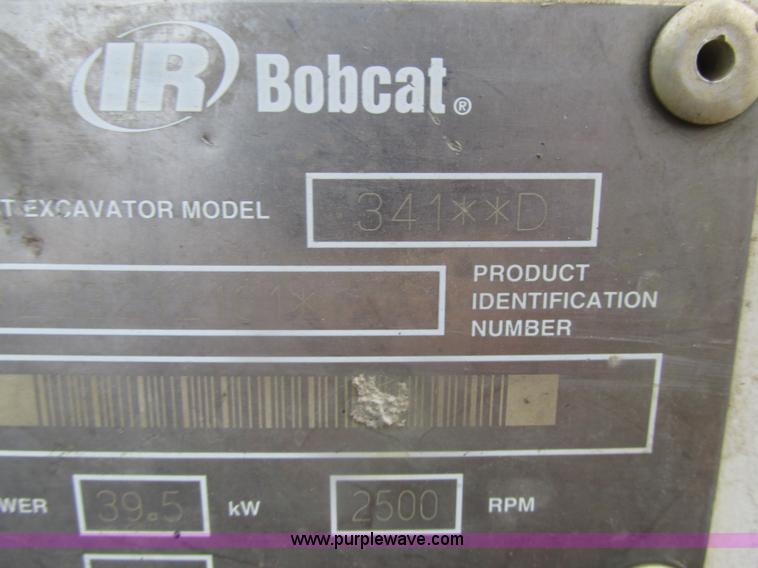 image for item H7638 2002 Bobcat 341D compact excavator
