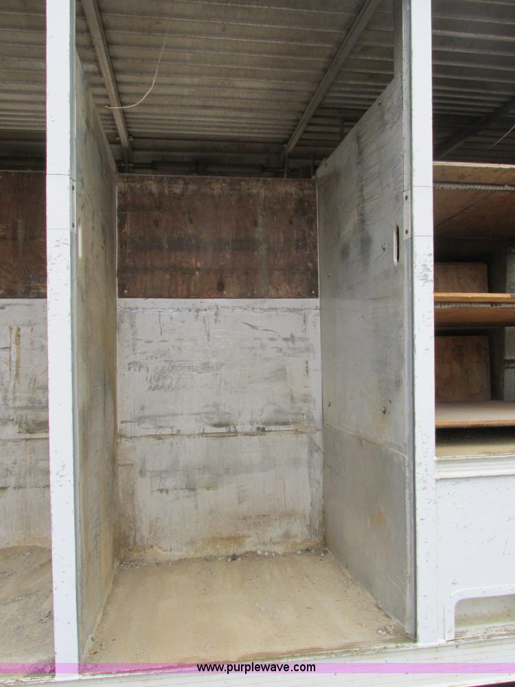 image for item H7677 1989 Ford LN8000 form/beverage truck