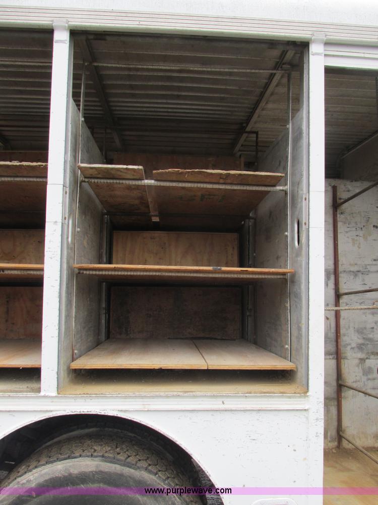 image for item H7677 1989 Ford LN8000 form/beverage truck