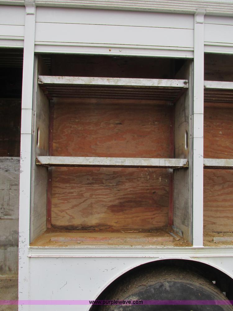 image for item H7677 1989 Ford LN8000 form/beverage truck