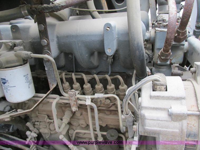 image for item H7677 1989 Ford LN8000 form/beverage truck