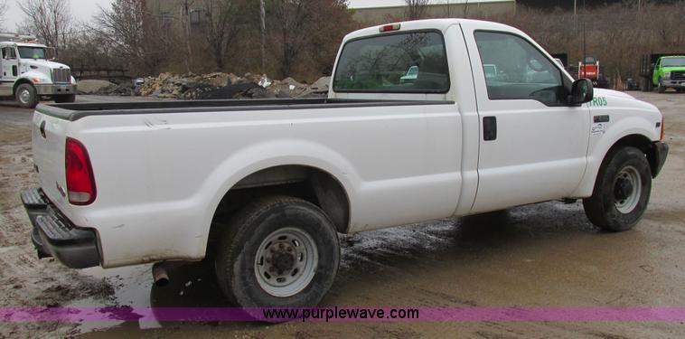 image for item H7678 2000 Ford F250 Super Duty XL pickup truck