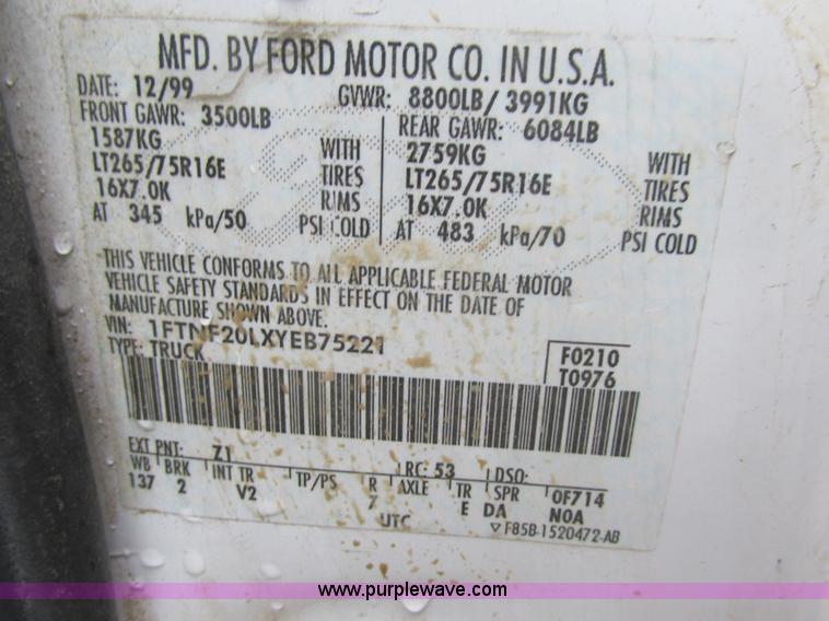 image for item H7678 2000 Ford F250 Super Duty XL pickup truck