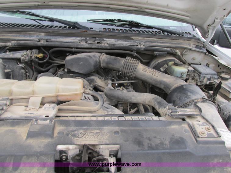 image for item H7678 2000 Ford F250 Super Duty XL pickup truck