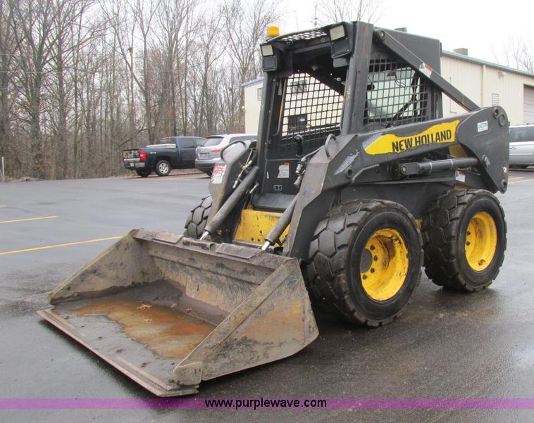 image for item H7679 2006 New Holland L160 Super boom skid steer