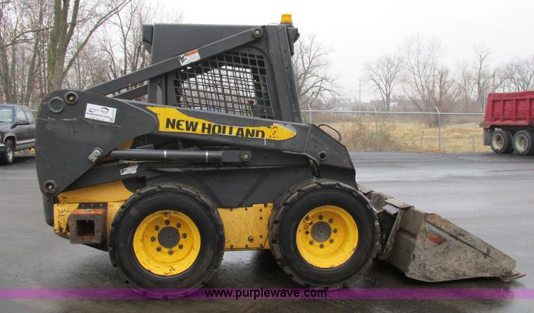 image for item H7679 2006 New Holland L160 Super boom skid steer