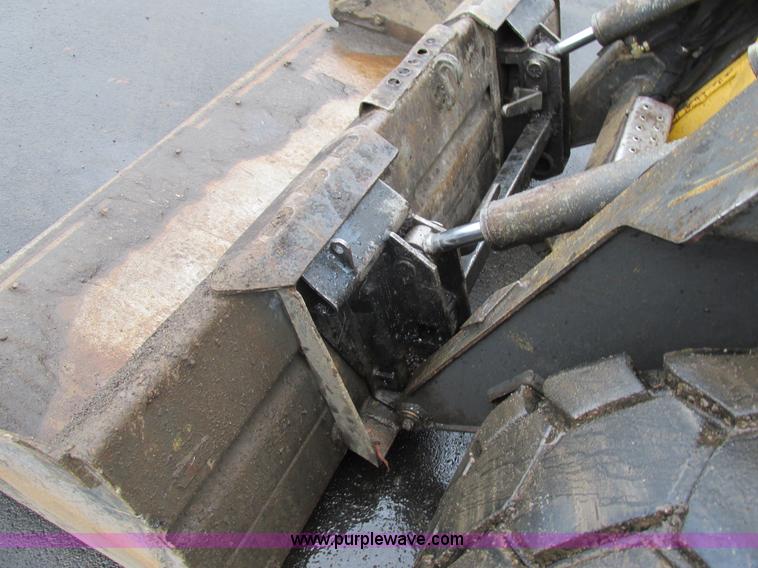 image for item H7679 2006 New Holland L160 Super boom skid steer