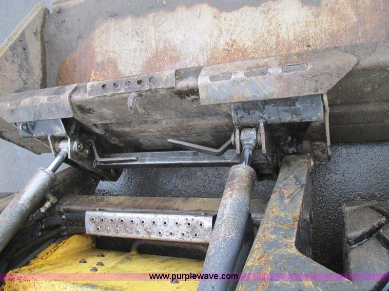 image for item H7679 2006 New Holland L160 Super boom skid steer