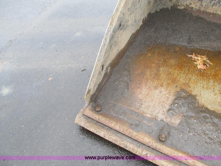 image for item H7679 2006 New Holland L160 Super boom skid steer