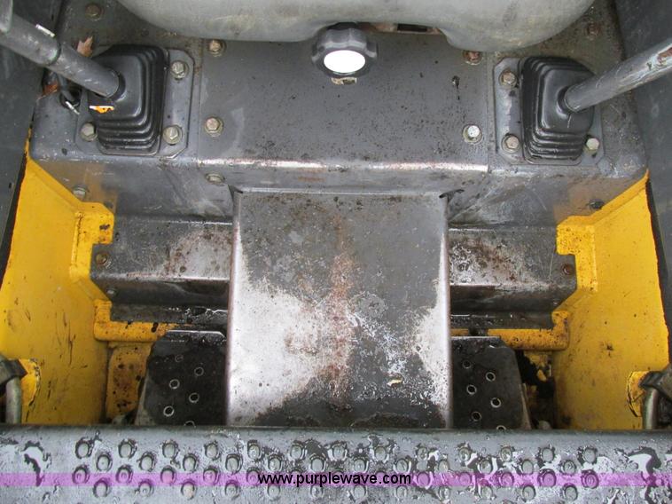 image for item H7679 2006 New Holland L160 Super boom skid steer