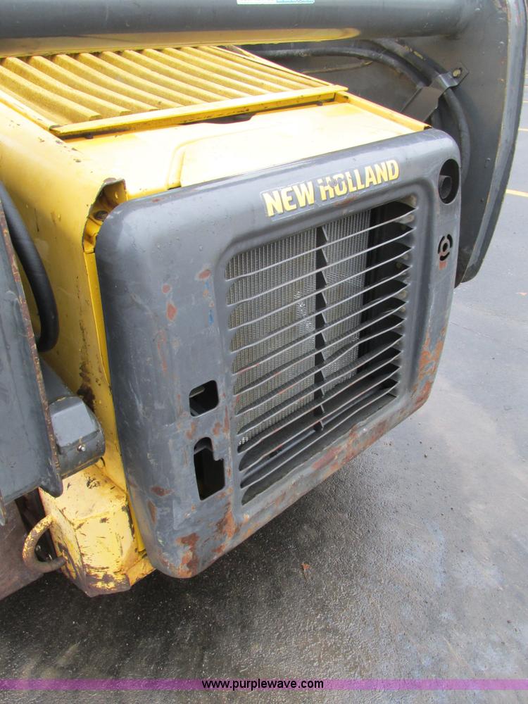 image for item H7679 2006 New Holland L160 Super boom skid steer