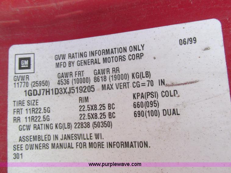 image for item H7680 1999 GMC C6500 oil distributor truck