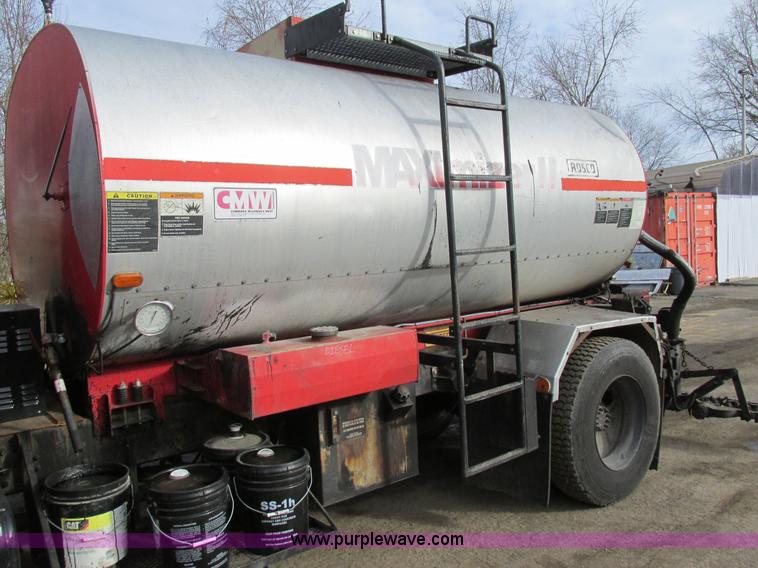 image for item H7680 1999 GMC C6500 oil distributor truck