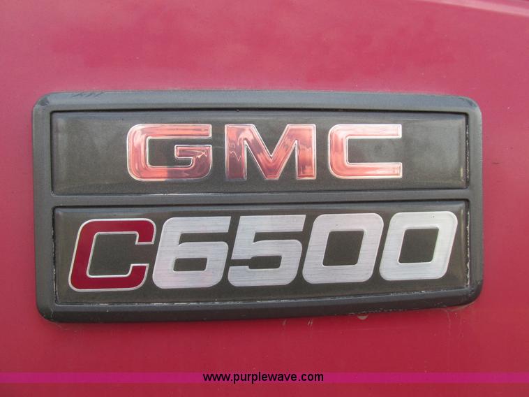 image for item H7680 1999 GMC C6500 oil distributor truck