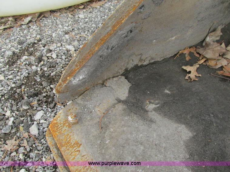 image for item H7684 Skid steer bucket