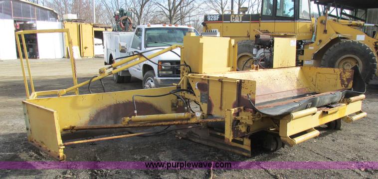 image for item H7686 HTC road widener