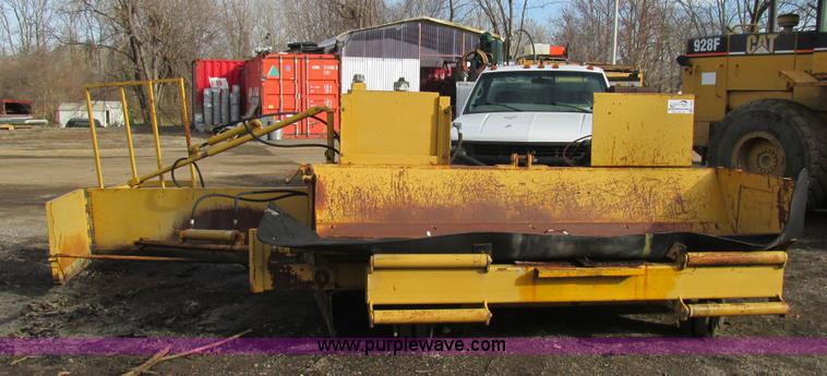 image for item H7686 HTC road widener