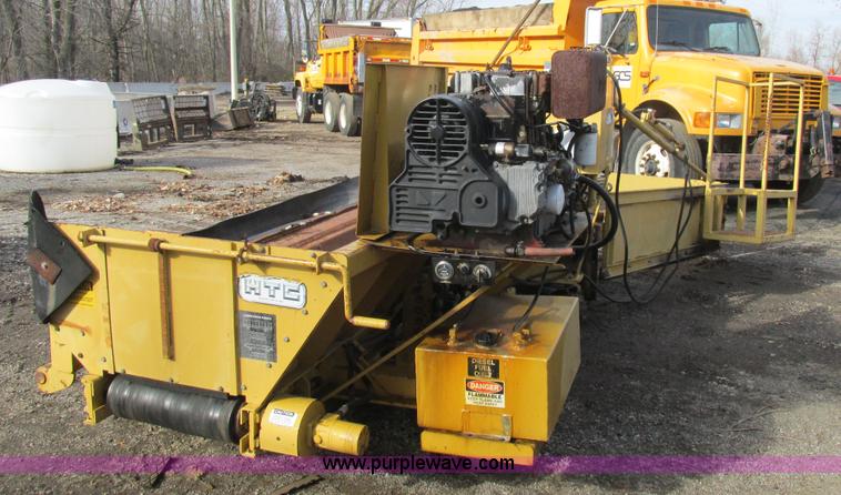 image for item H7686 HTC road widener