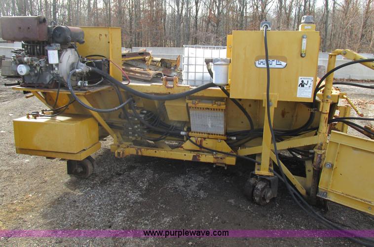 image for item H7686 HTC road widener