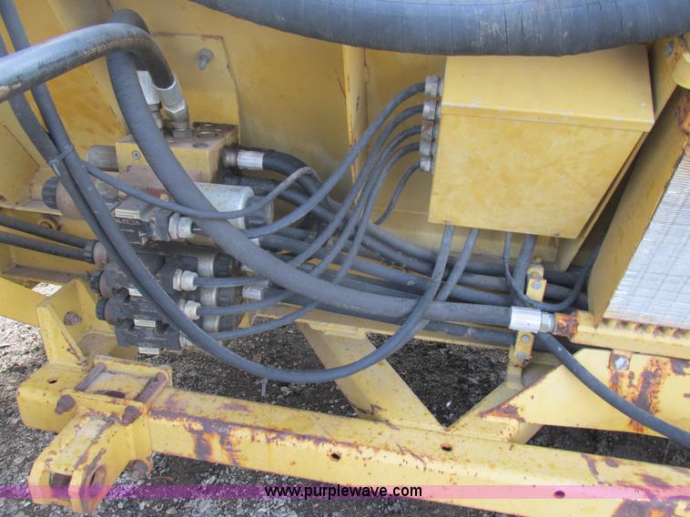 image for item H7686 HTC road widener