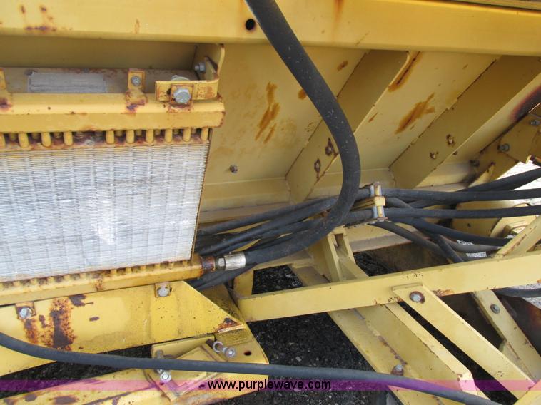 image for item H7686 HTC road widener