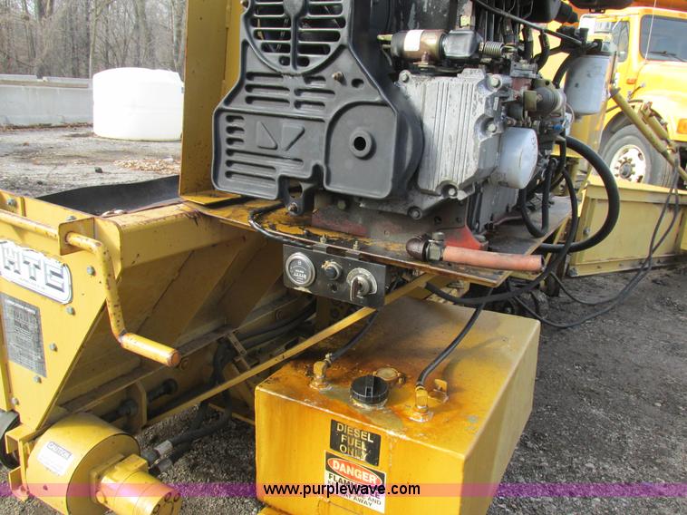 image for item H7686 HTC road widener