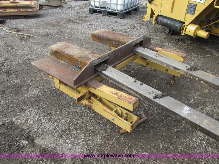 image for item H7686 HTC road widener