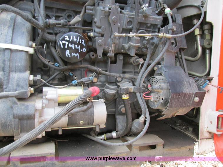 image for item H7689 2005 Bobcat S220 skid steer