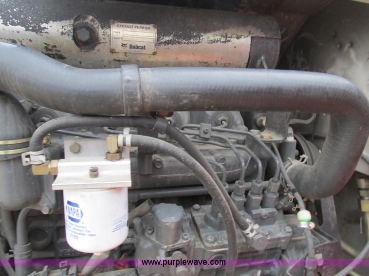 image for item H7689 2005 Bobcat S220 skid steer