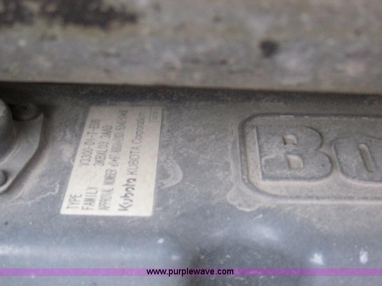 image for item H7689 2005 Bobcat S220 skid steer