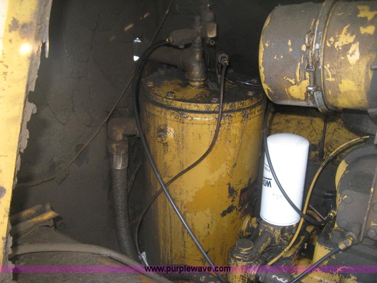 image for item H9305 Leroi 185 air compressor