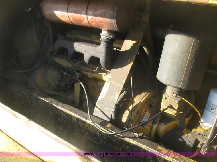 image for item H9305 Leroi 185 air compressor