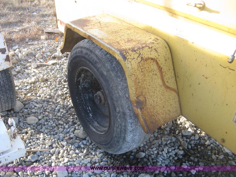 image for item H9305 Leroi 185 air compressor