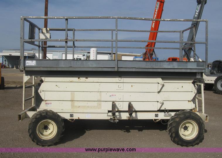 image for item H9330 1998 Terex TS-30RT scissor lift