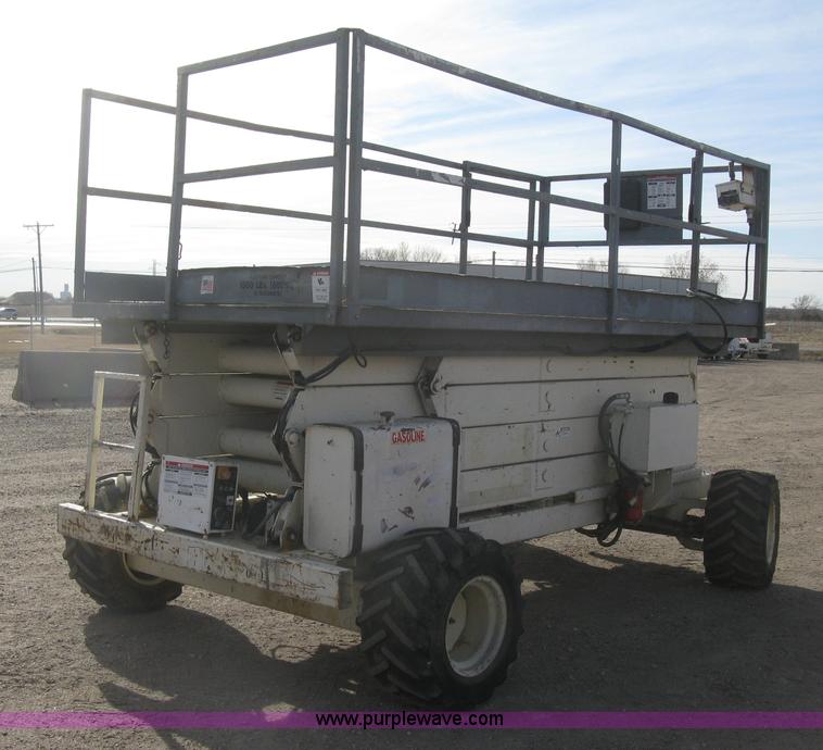 image for item H9330 1998 Terex TS-30RT scissor lift