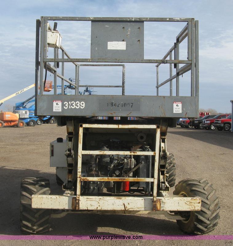 image for item H9330 1998 Terex TS-30RT scissor lift